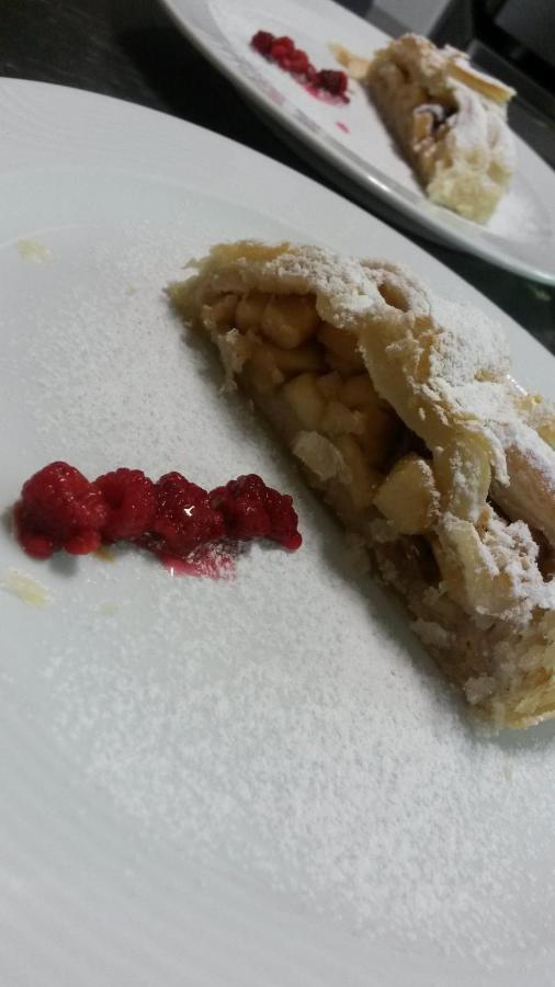 Albergo Al Castello ريكوارو تيرمي المظهر الخارجي الصورة